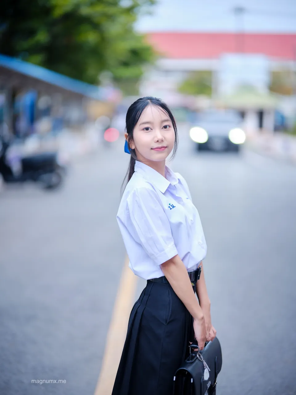 ถ่ายรูปพอร์ตนักเรียน สตรีราชินูทิศ