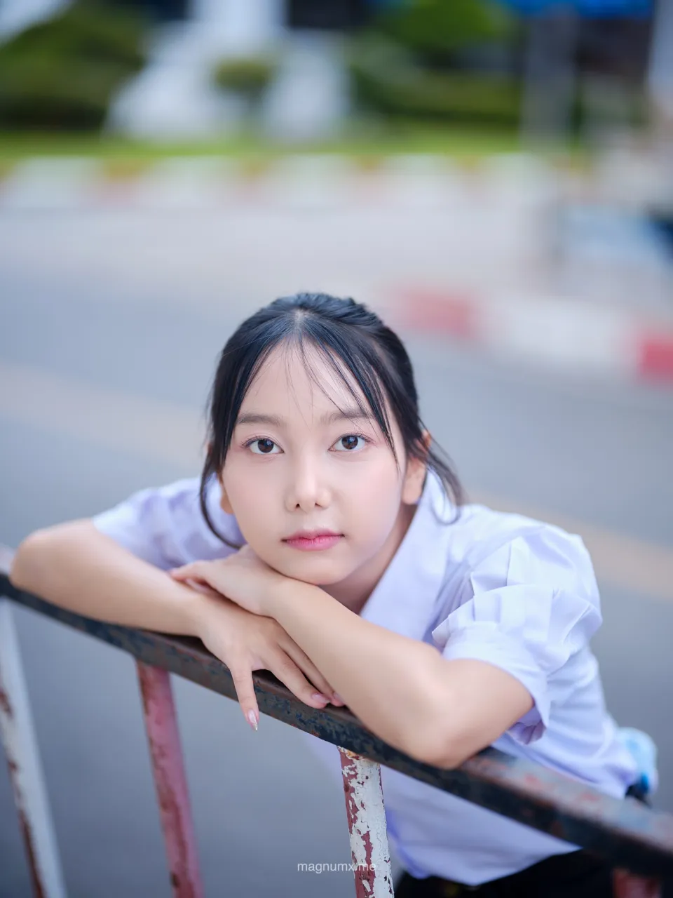 ถ่ายรูปพอร์ตนักเรียน สตรีราชินูทิศ