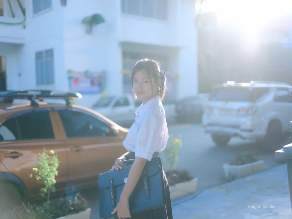 ถ่ายรูปมู้ดกล้องฟูจิสวย ที่โรงเรียนสตรีราชินูทิศ