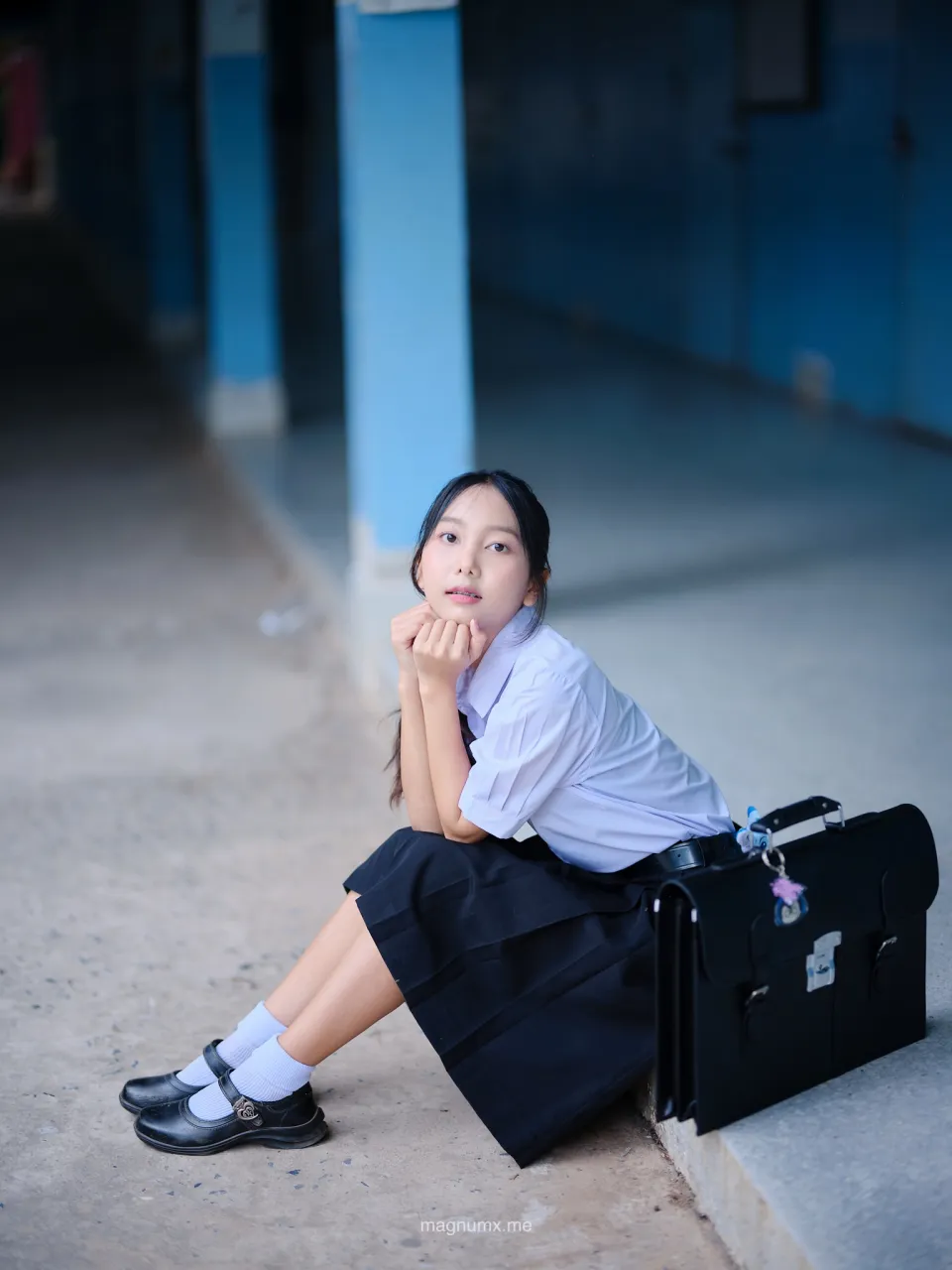 ถ่ายรูปพอร์ตนักเรียน สตรีราชินูทิศ