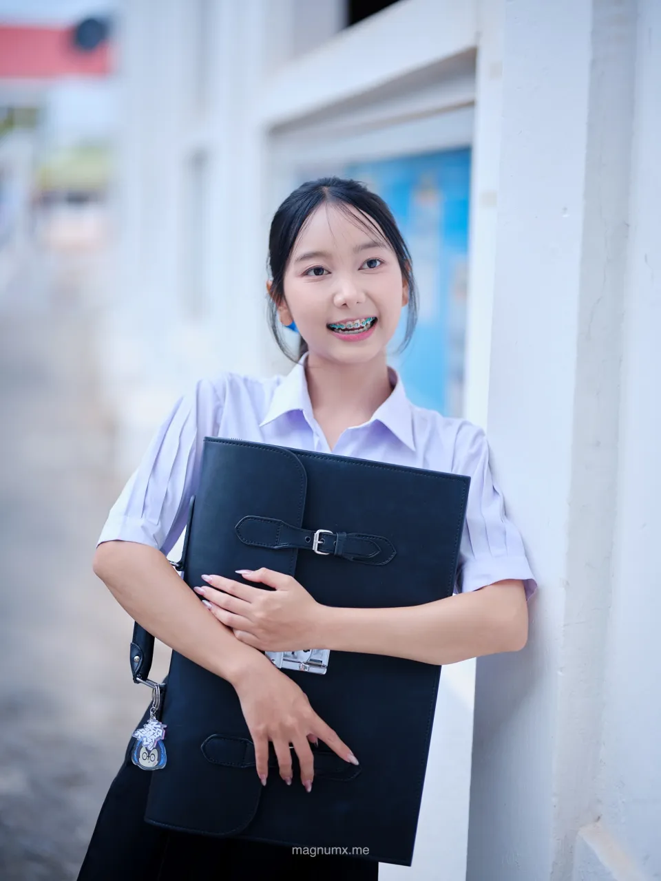 ถ่ายรูปพอร์ตนักเรียน สตรีราชินูทิศ